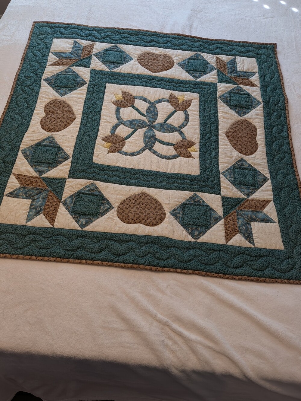 homemade patchwork hand stitched quilted wall hanging decoration 42x42 Inches.